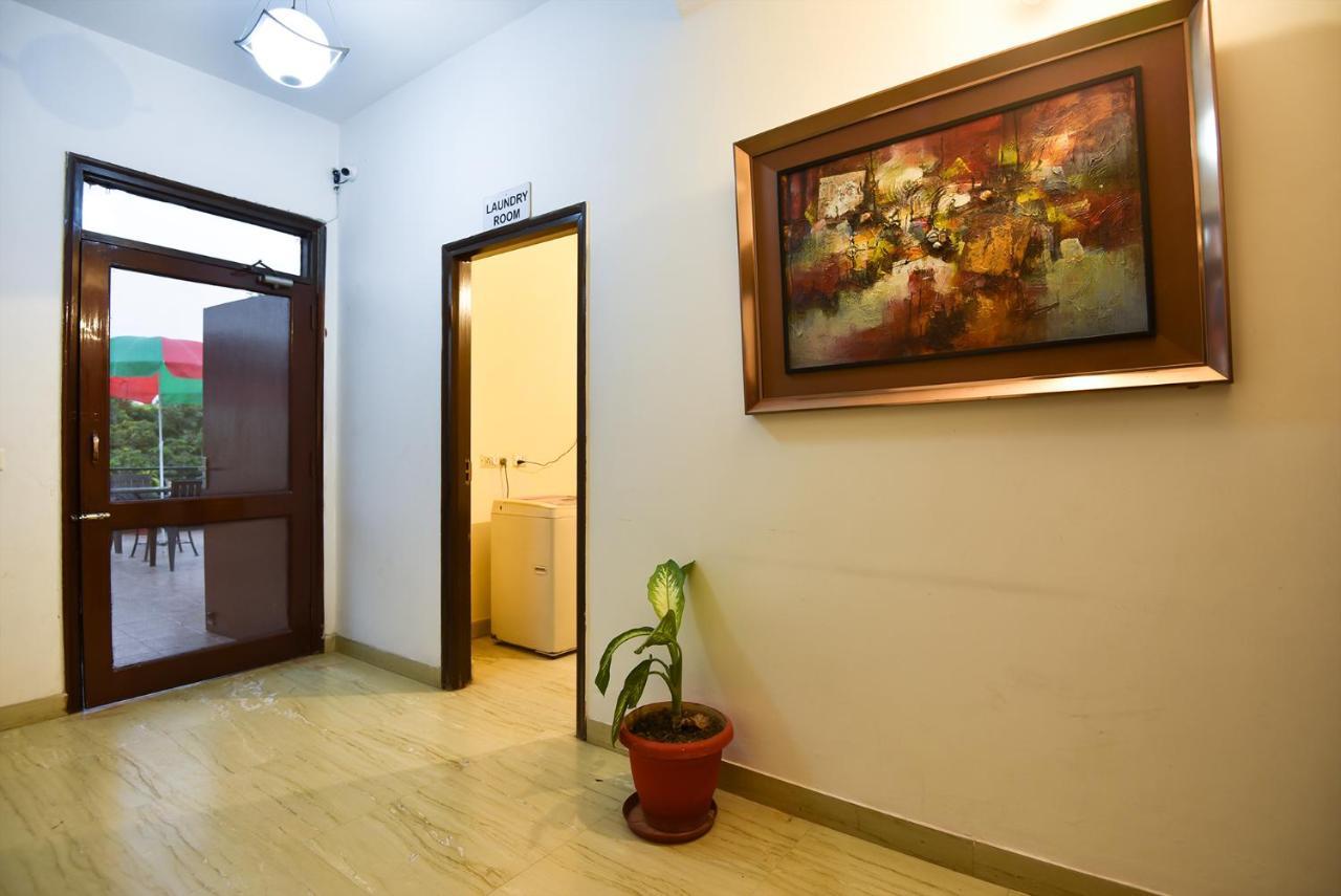 Bedchambers Serviced Apartments, Sushant Lok Gurgaon Exterior photo