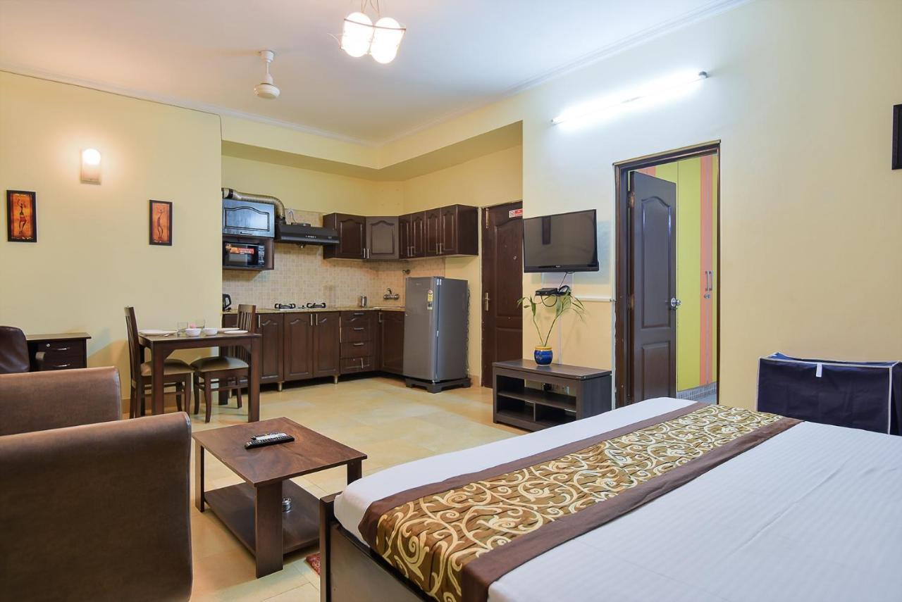 Bedchambers Serviced Apartments, Sushant Lok Gurgaon Exterior photo